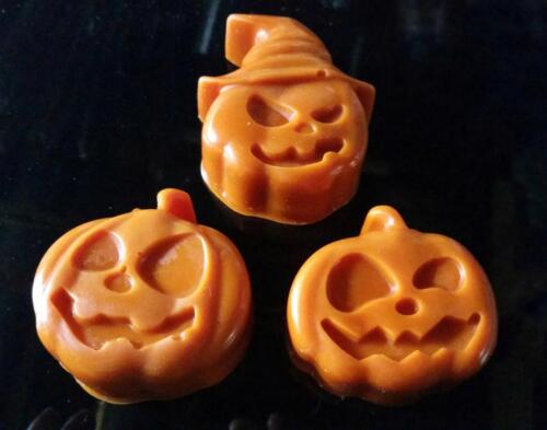creepy pumpkins wax melts